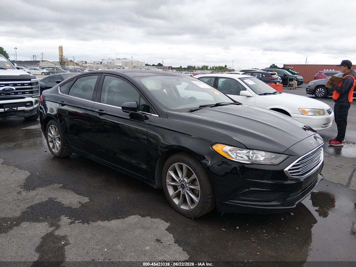 2017 FORD FUSION SE