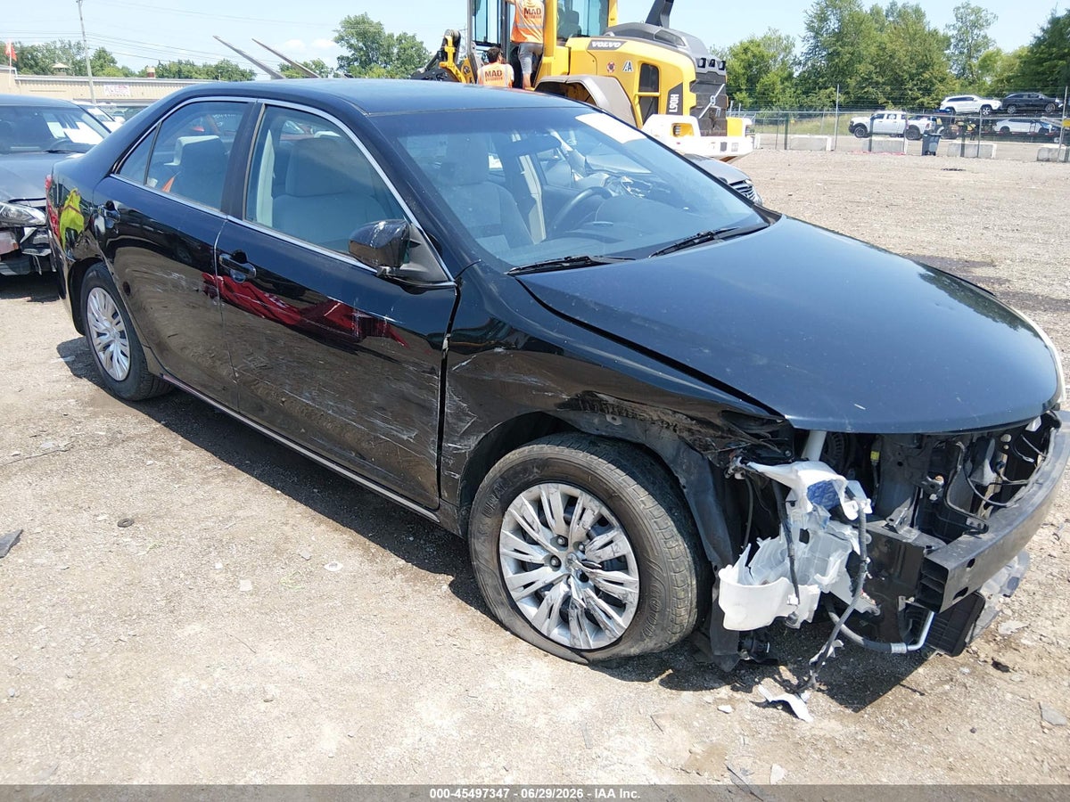2013 TOYOTA CAMRY LE