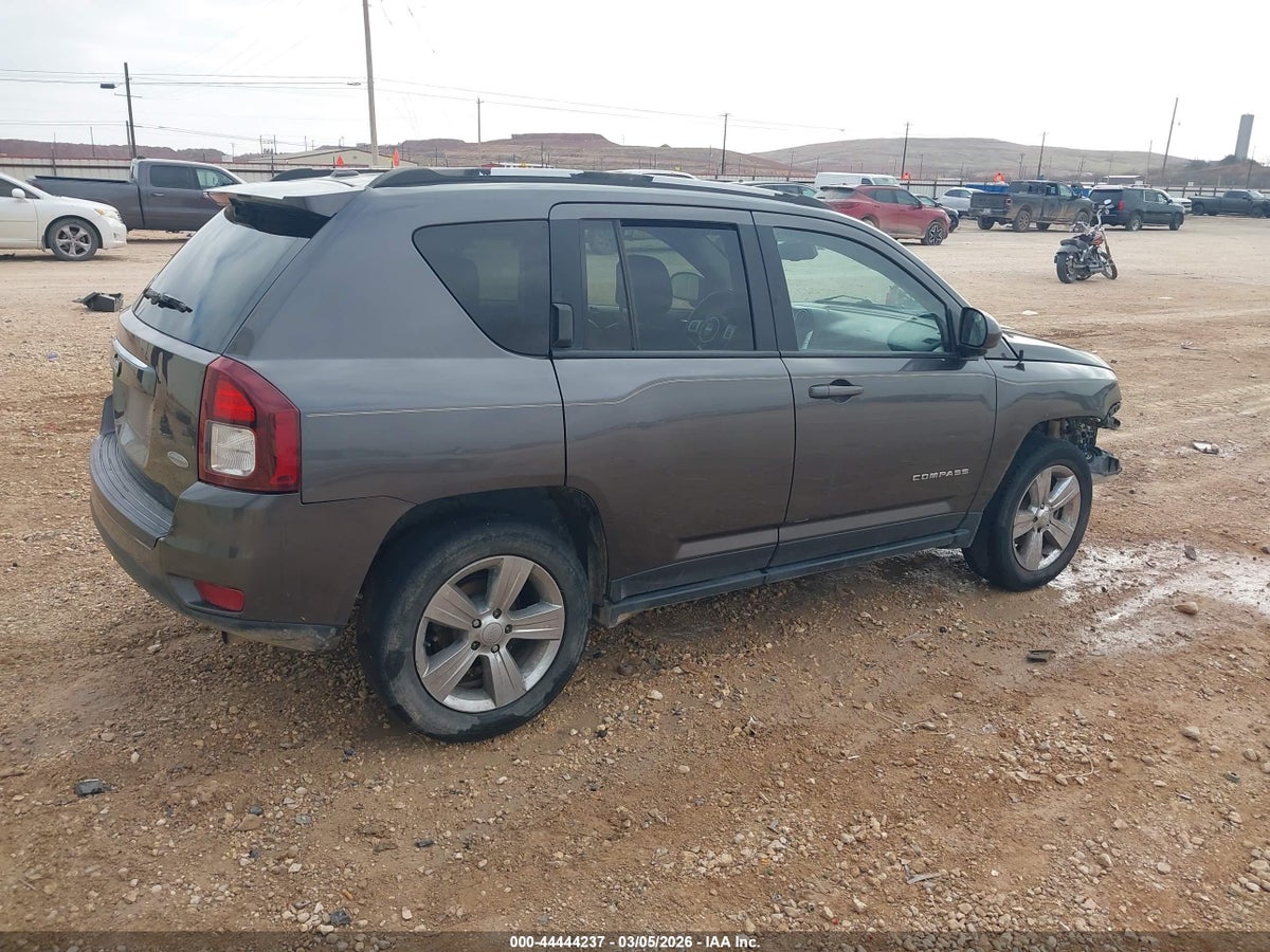 2017 JEEP COMPASS LATITUDE 4X4 — снимка 4