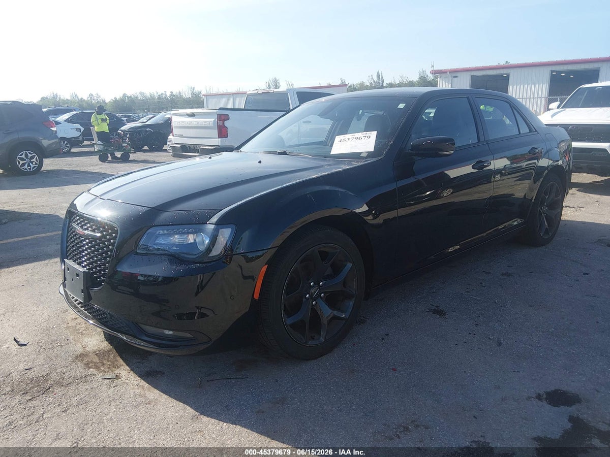 2021 CHRYSLER 300 300S — снимка 2