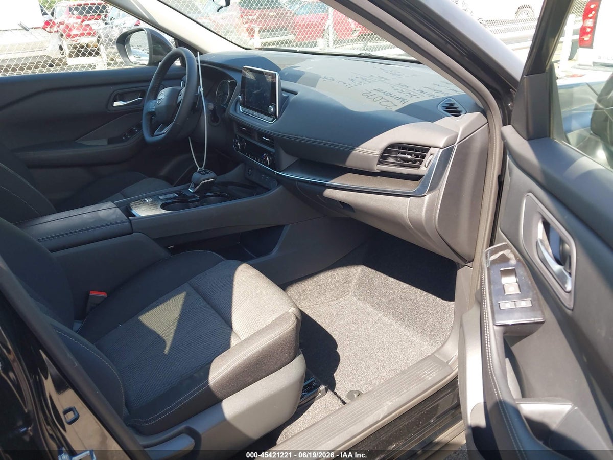 2026 NISSAN ROGUE SV — снимка 5
