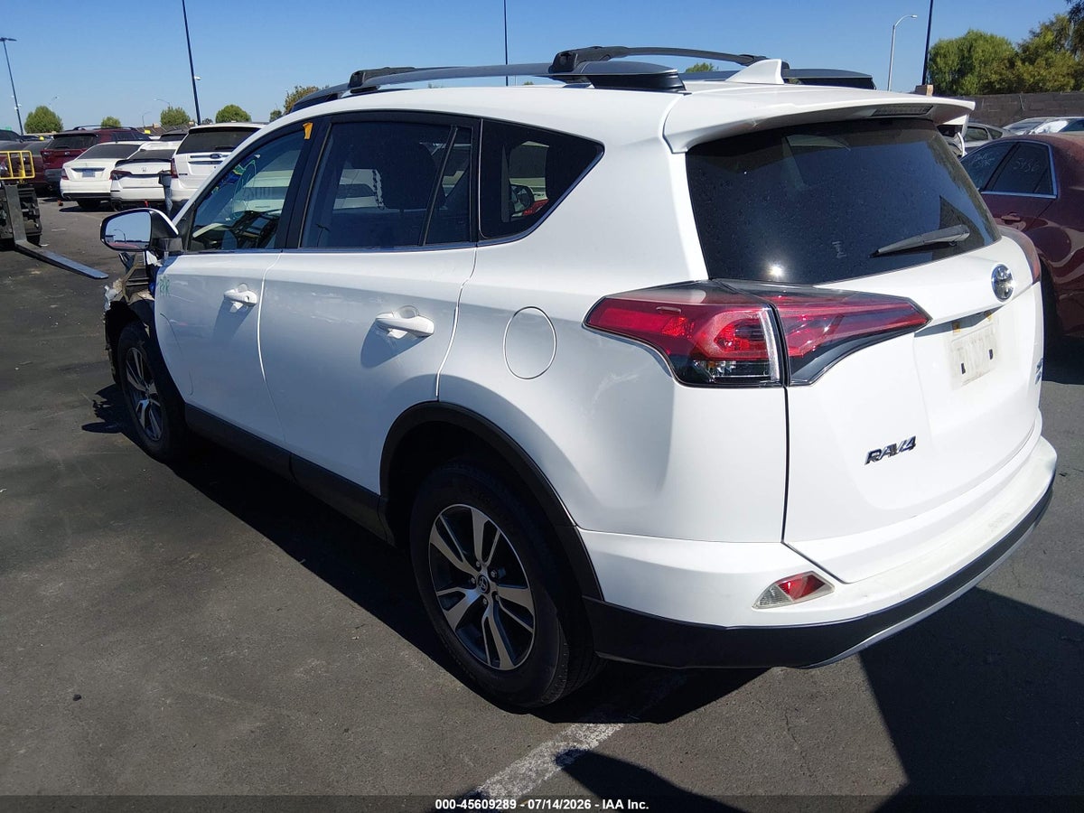 2018 TOYOTA RAV4 XLE — снимка 3