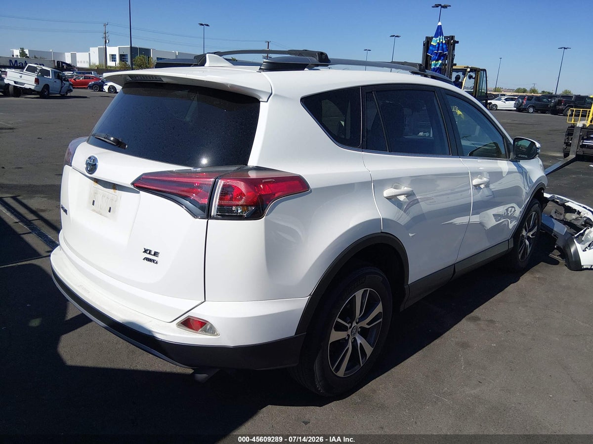 2018 TOYOTA RAV4 XLE — снимка 4