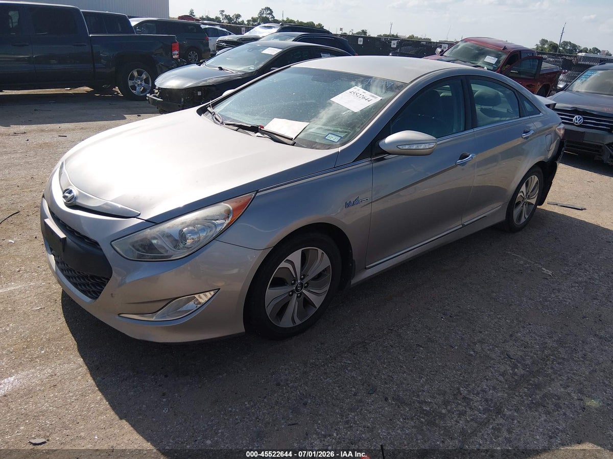 2013 HYUNDAI SONATA HYBRID LIMITED — снимка 2