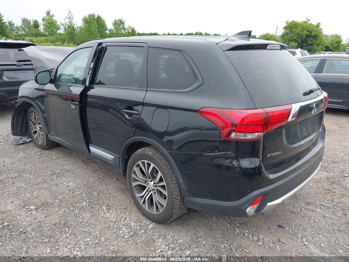 2017 MITSUBISHI OUTLANDER SE/SEL — снимка 3