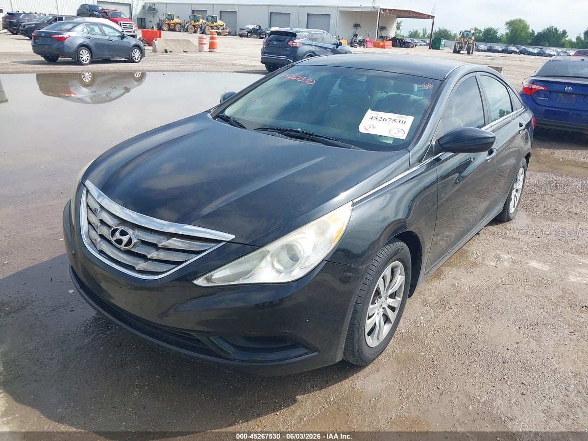 2013 HYUNDAI SONATA GLS — снимка 2