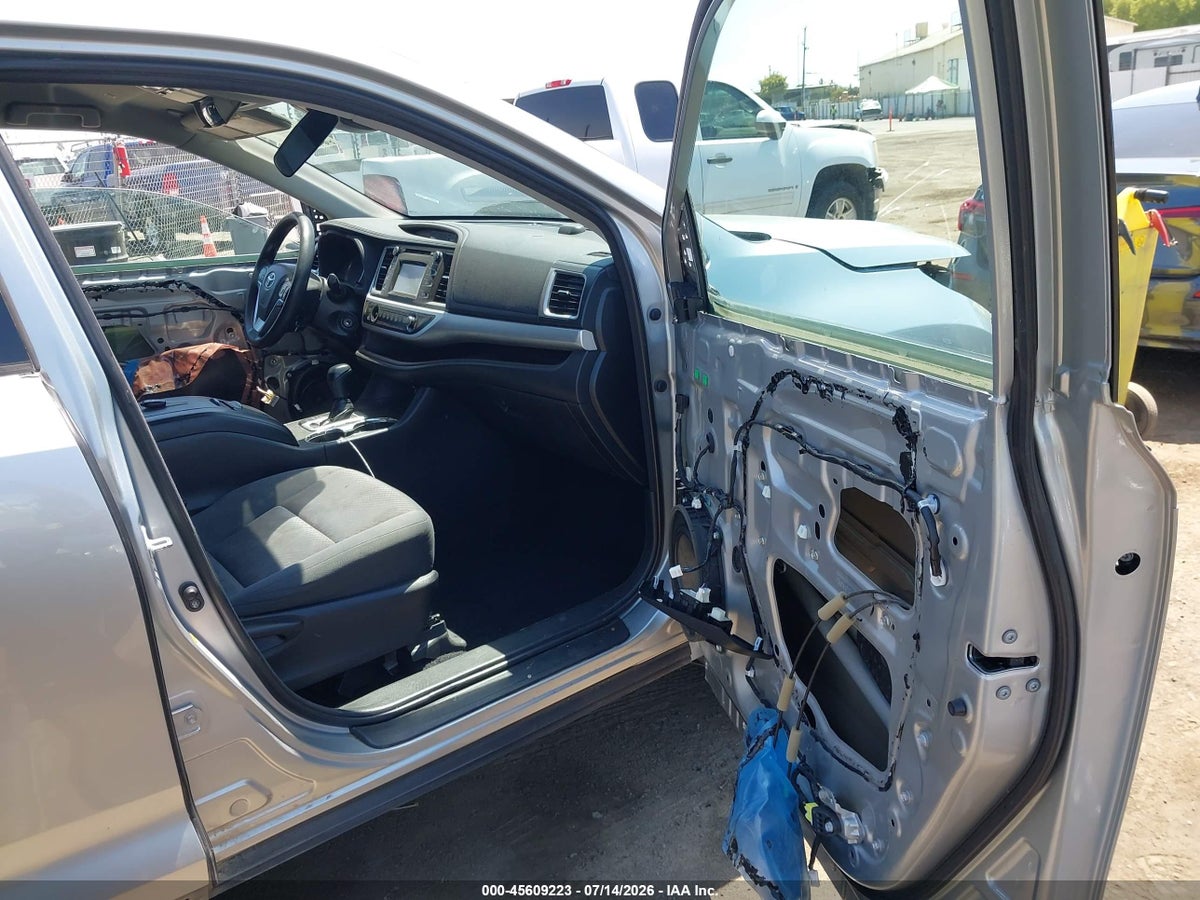 2018 TOYOTA HIGHLANDER LE — снимка 5