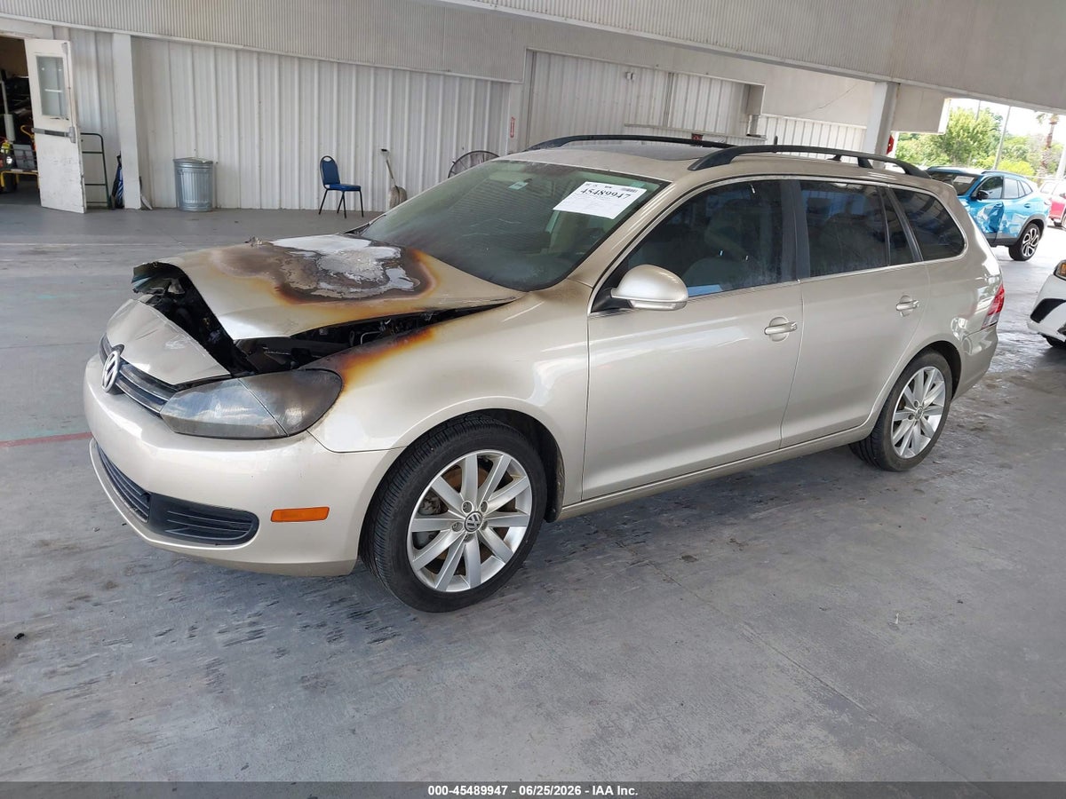 2014 VOLKSWAGEN JETTA SPORTWAGEN 2.0L TDI — снимка 2