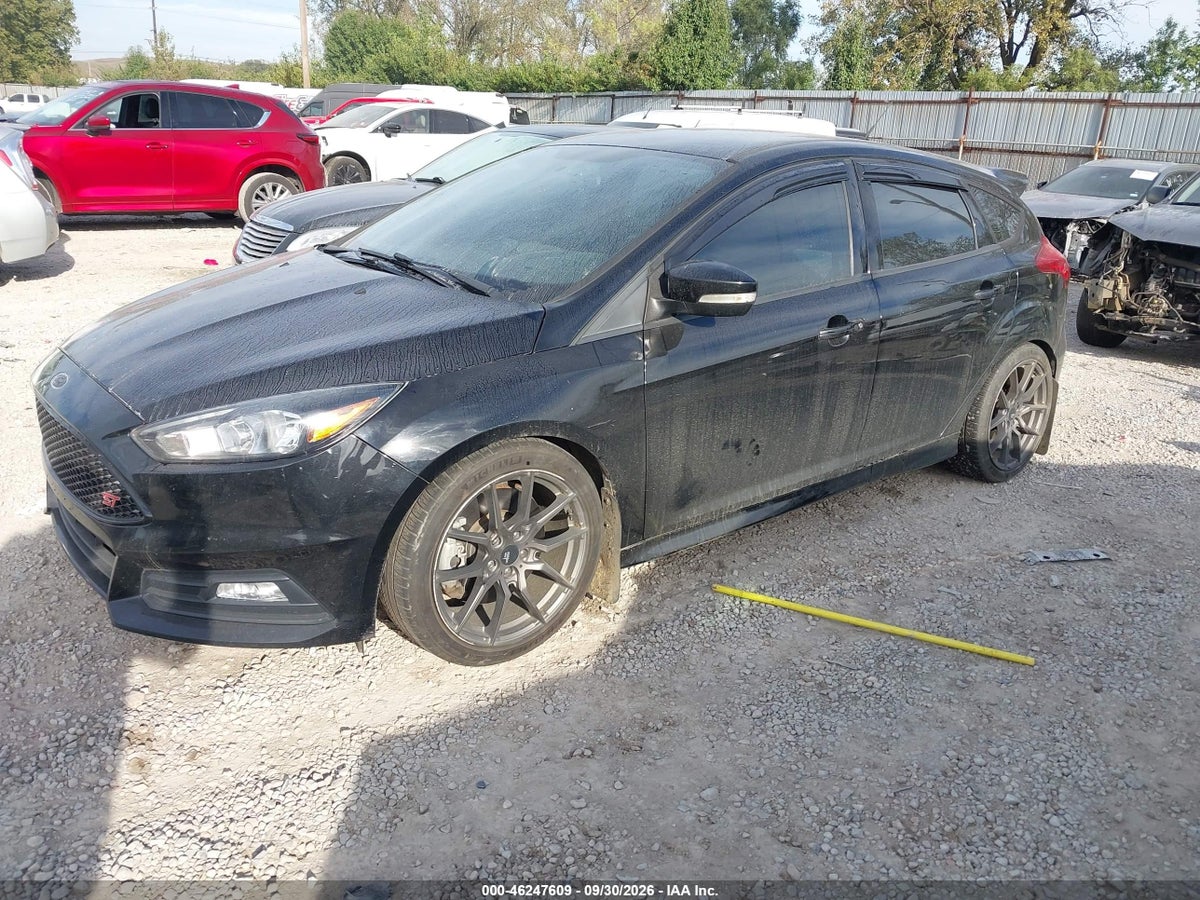 2018 FORD FOCUS ST — photo 2