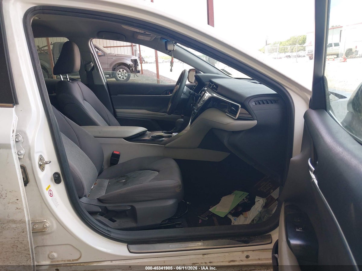 2018 TOYOTA CAMRY LE — снимка 5