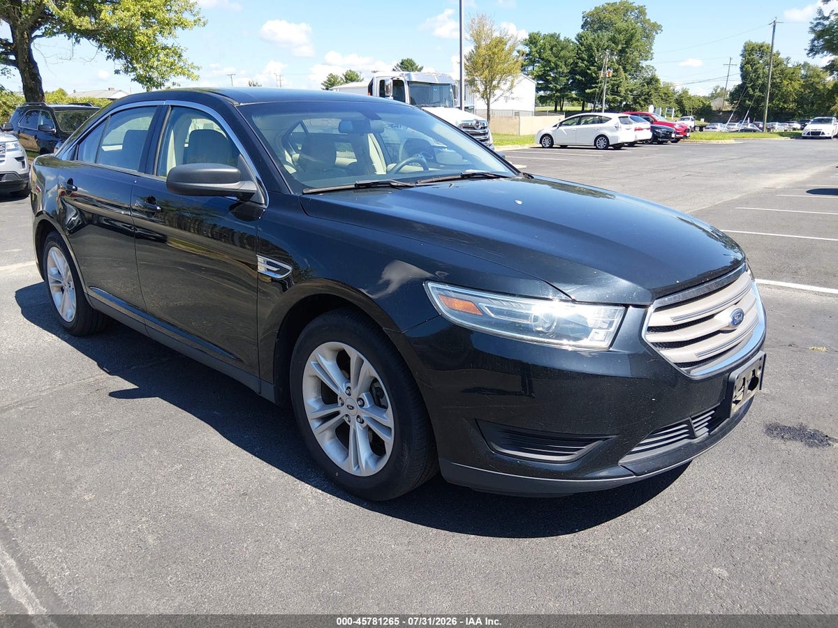 2018 FORD TAURUS SE