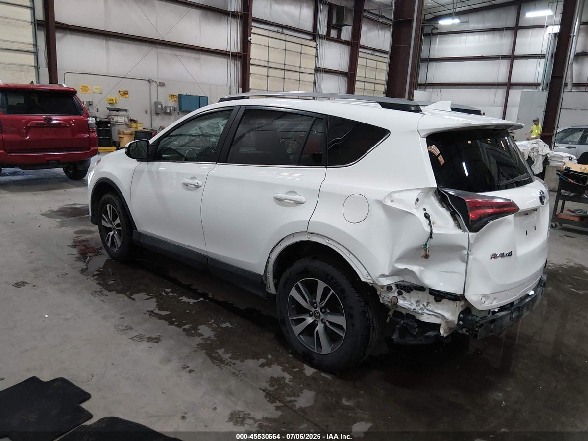 2017 TOYOTA RAV4 XLE — снимка 3