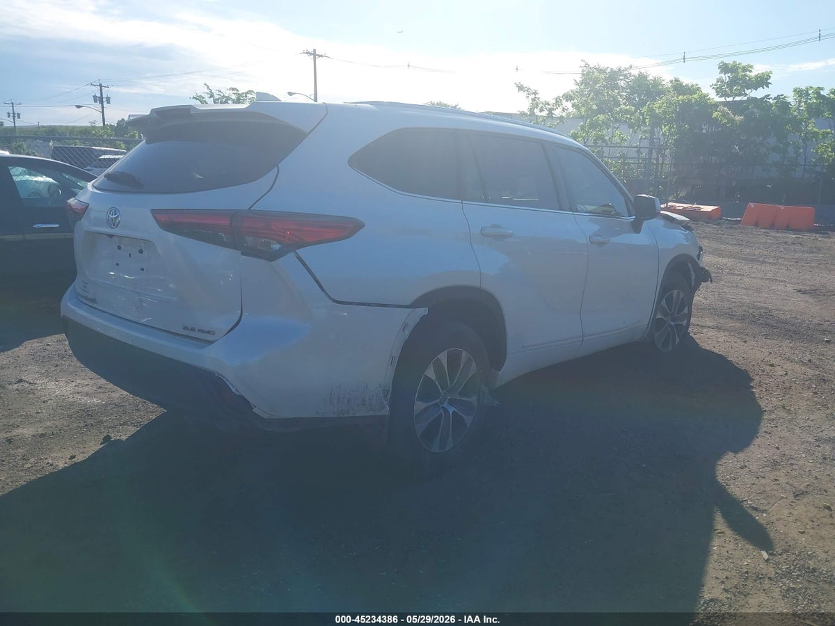 2021 TOYOTA HIGHLANDER XLE — снимка 4