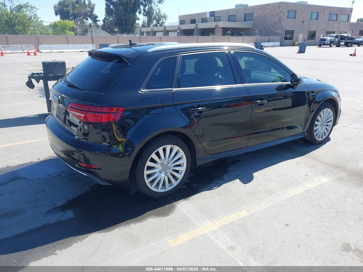 2018 AUDI A3 E-TRON 1.4T PREMIUM/1.4T TECH PREMIUM — снимка 4