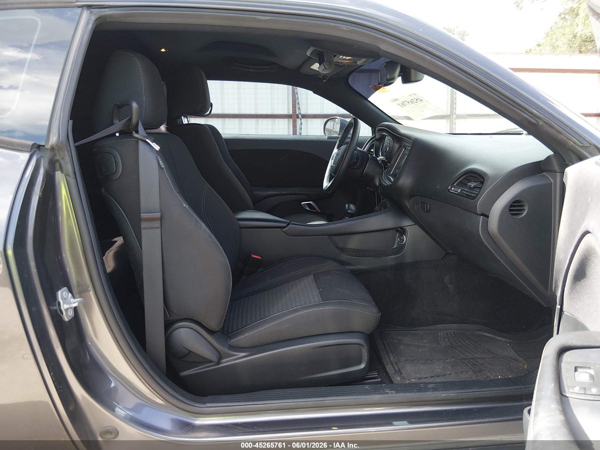 2016 DODGE CHALLENGER SXT — снимка 5