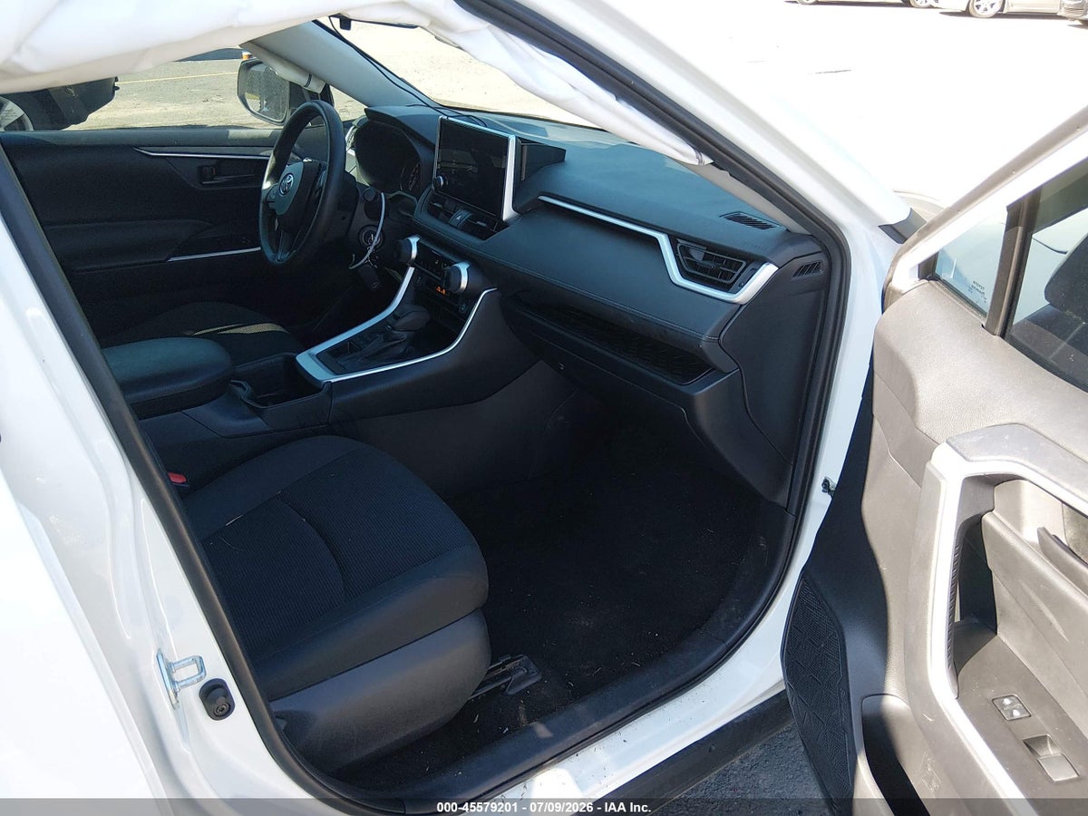 2024 TOYOTA RAV4 LE — снимка 5
