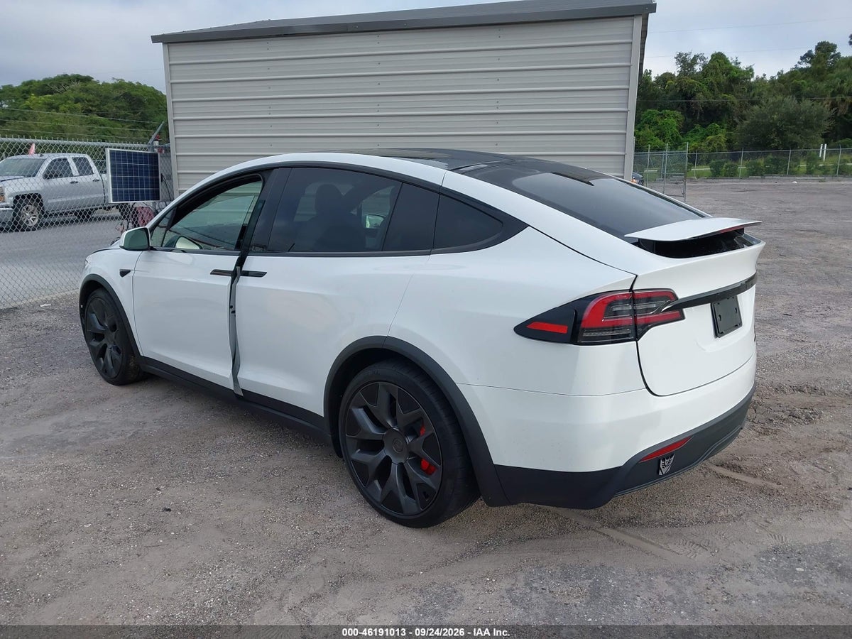 2026 TESLA MODEL X PLAID/SIGNATURE SERIES — photo 3