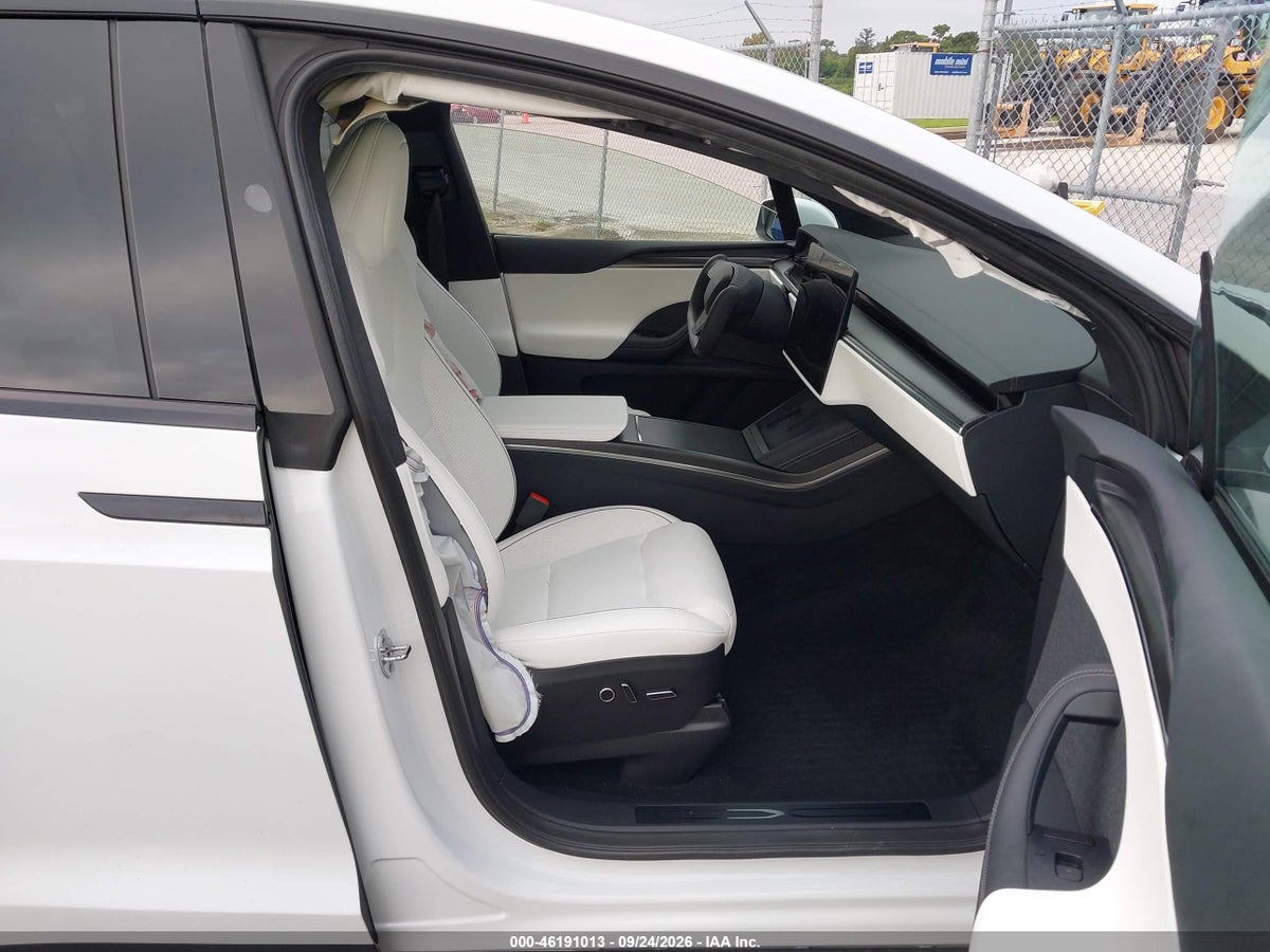2026 TESLA MODEL X PLAID/SIGNATURE SERIES — photo 5