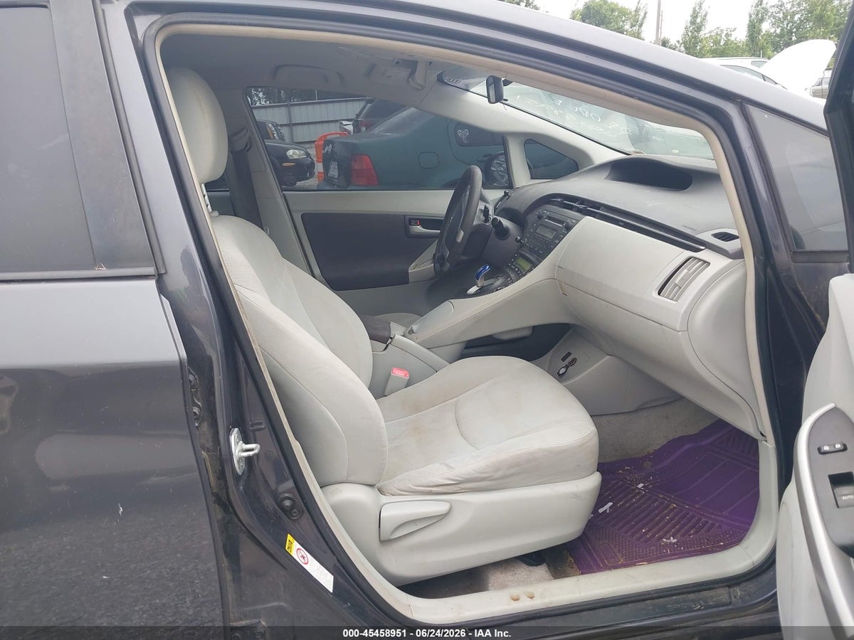 2011 TOYOTA PRIUS TWO — снимка 5