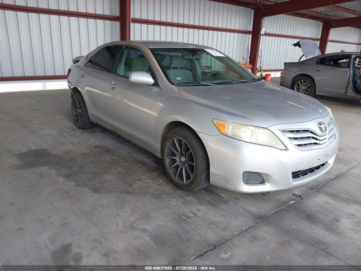 2010 TOYOTA CAMRY LE
