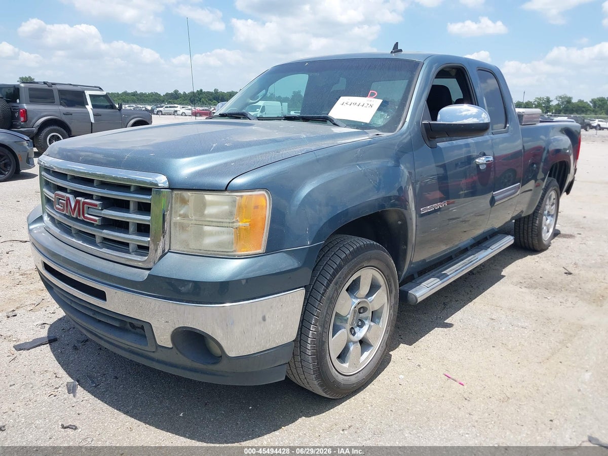 2011 GMC SIERRA 1500 SLE — снимка 2