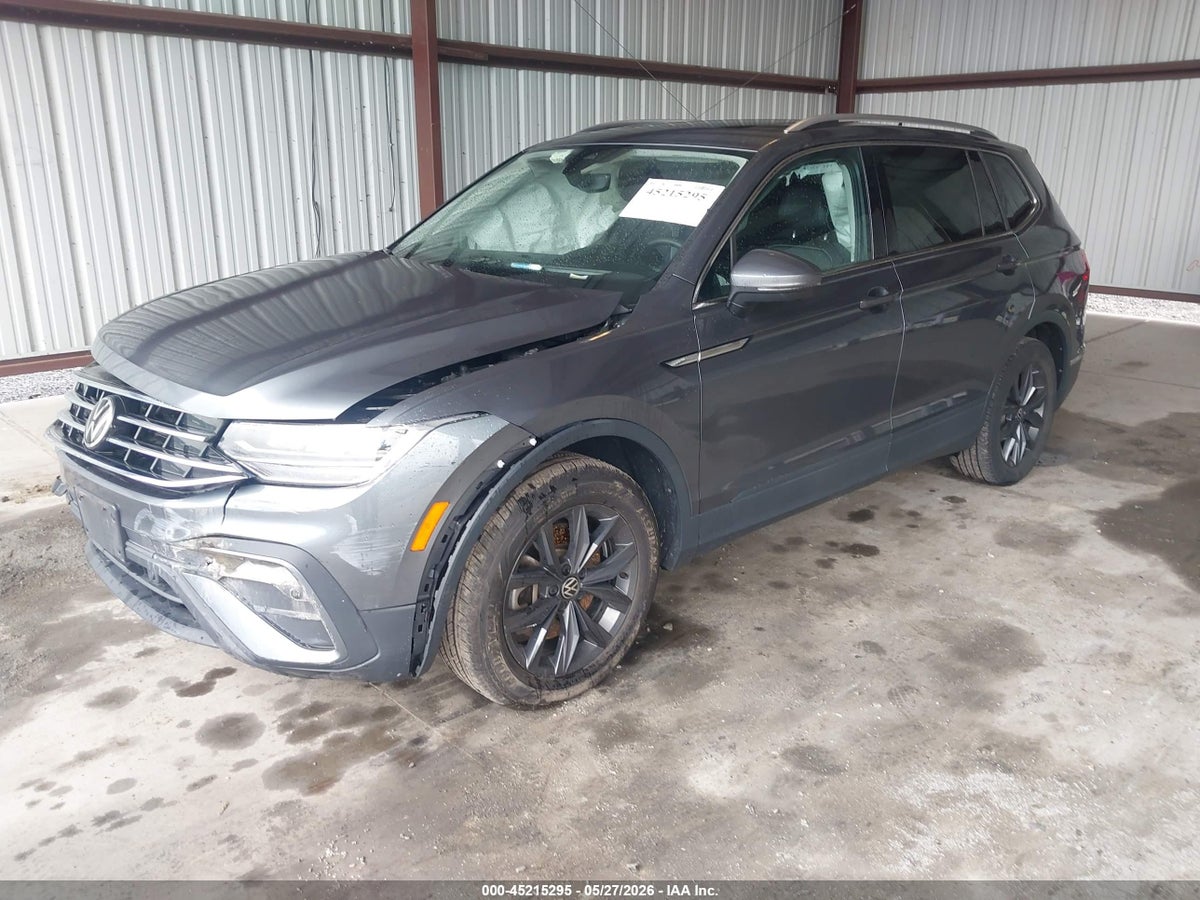 2023 VOLKSWAGEN TIGUAN 2.0T SE — снимка 2