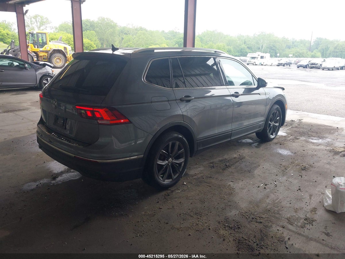 2023 VOLKSWAGEN TIGUAN 2.0T SE — снимка 4