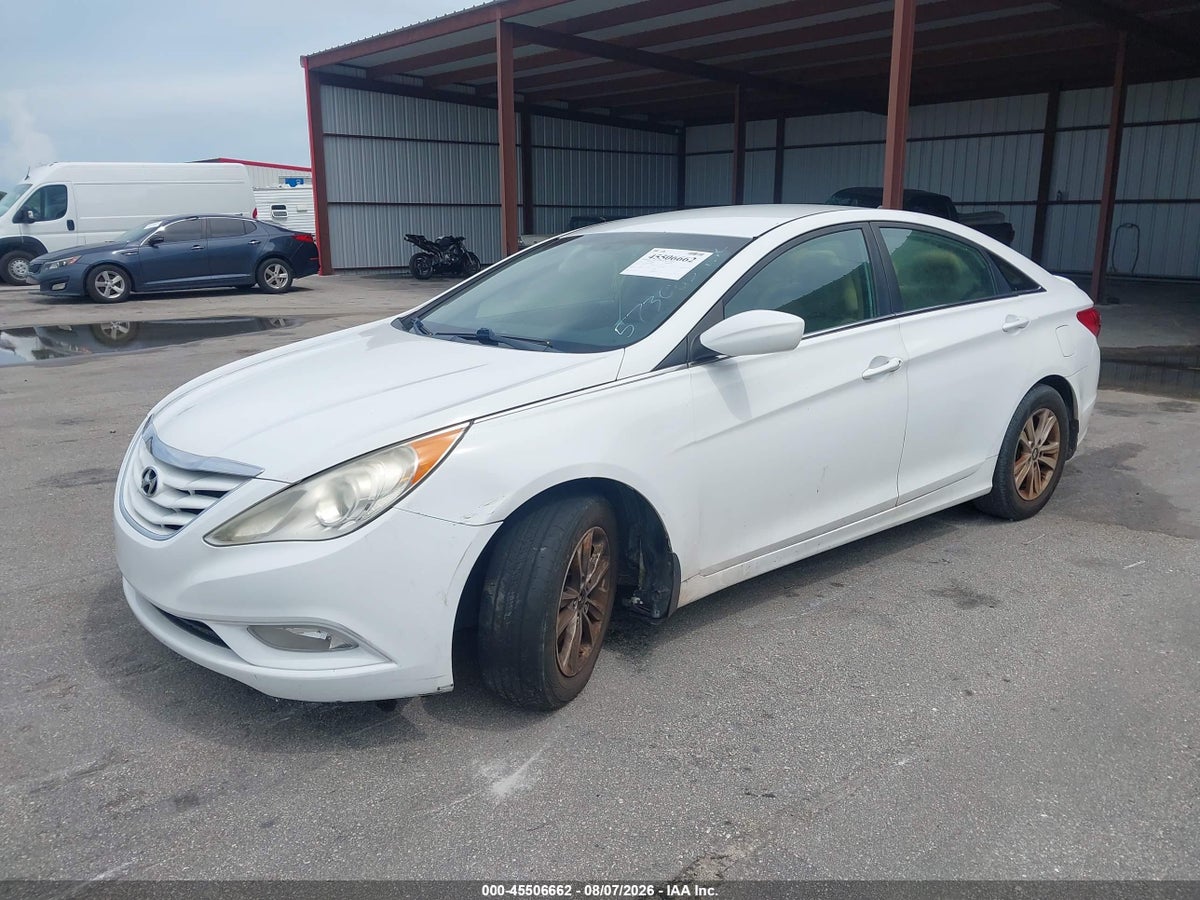 2013 HYUNDAI SONATA GLS — снимка 2