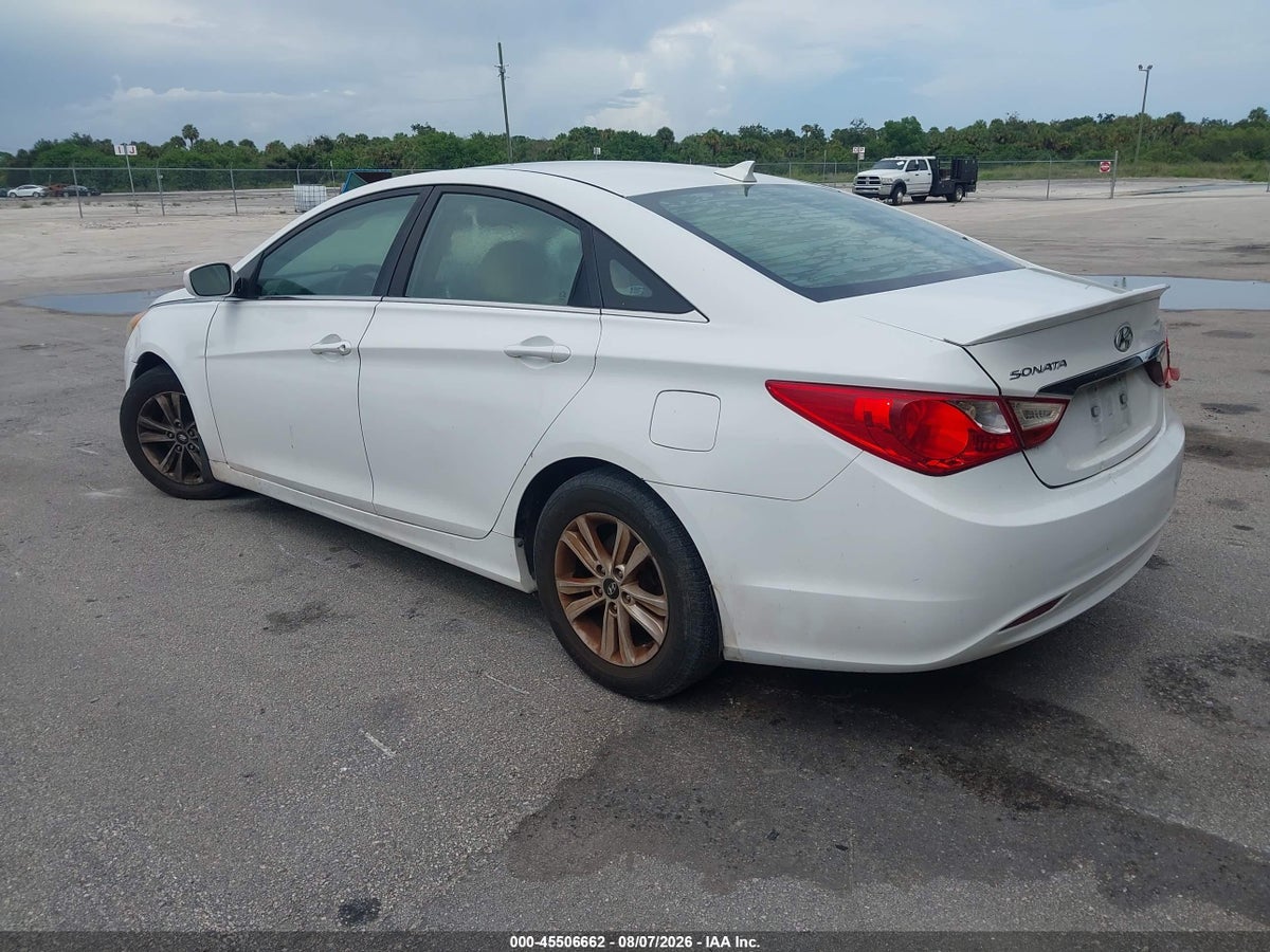 2013 HYUNDAI SONATA GLS — снимка 3