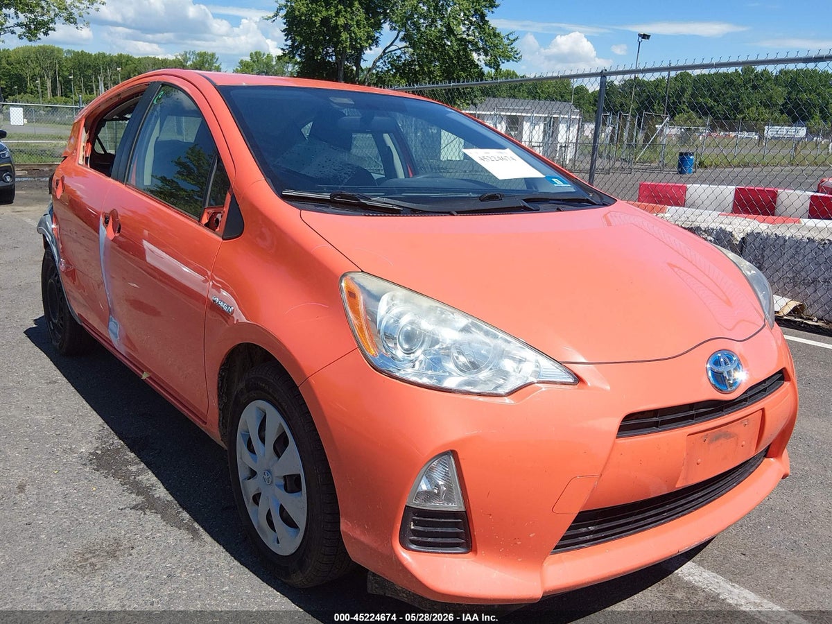 2014 TOYOTA PRIUS C TWO