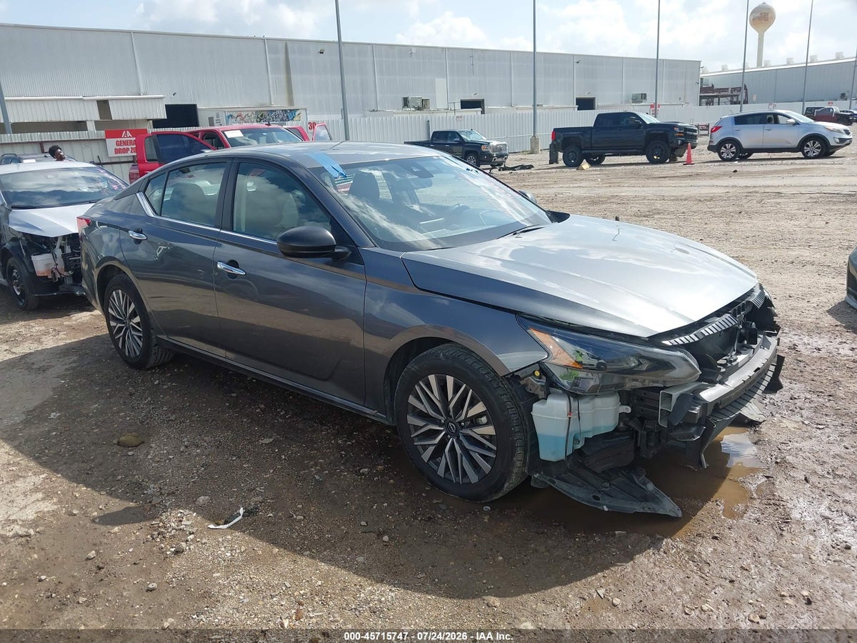 2025 NISSAN ALTIMA SV AWD