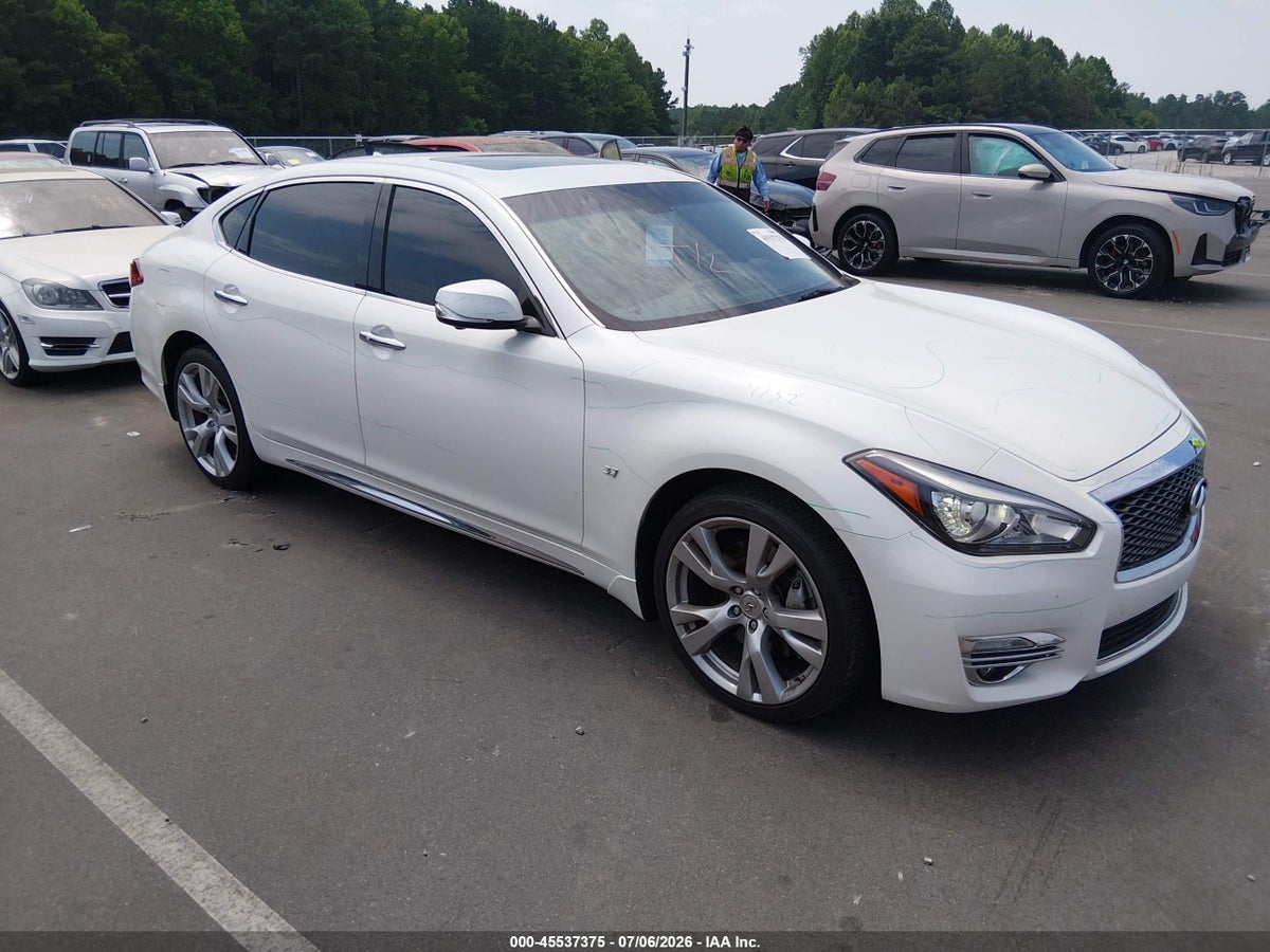 2019 INFINITI Q70L 3.7X LUXE