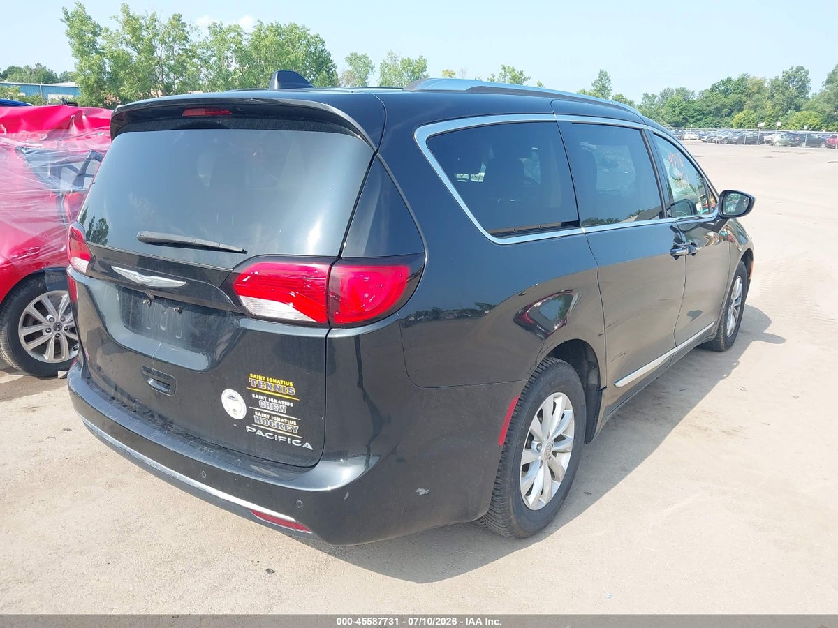 2018 CHRYSLER PACIFICA TOURING L — снимка 4