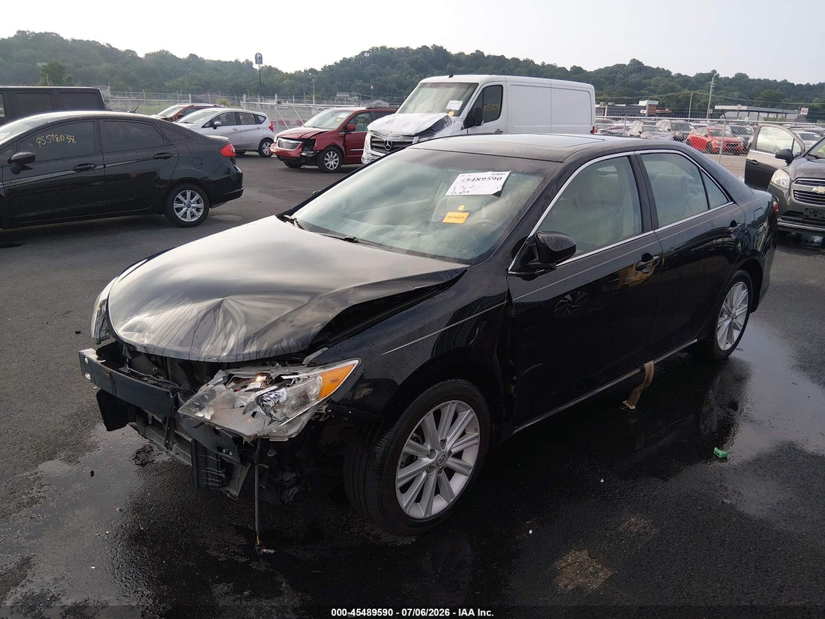 2013 TOYOTA CAMRY XLE V6 — снимка 2