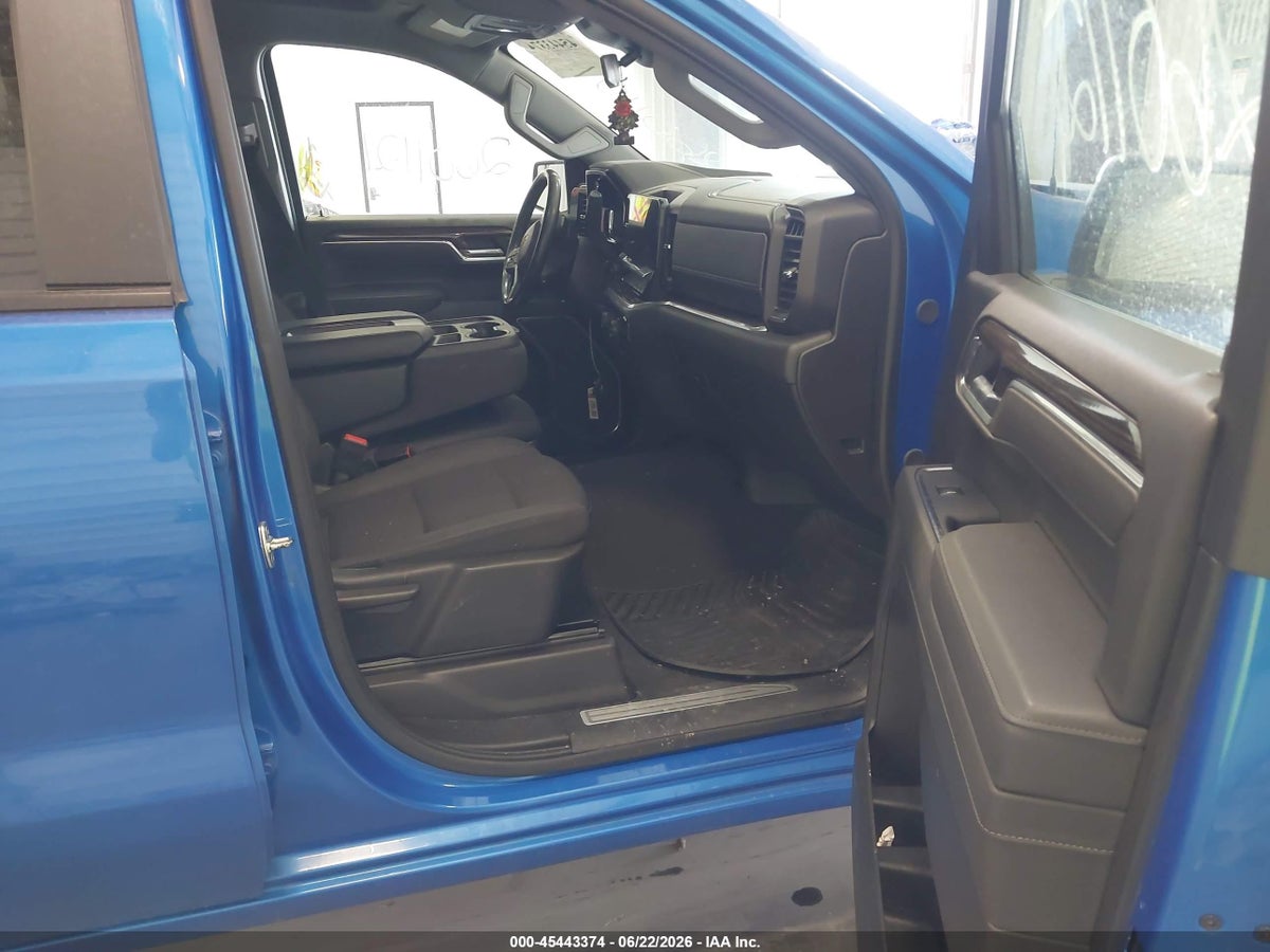 2025 CHEVROLET SILVERADO 1500 4WD STANDARD BED LT — снимка 5