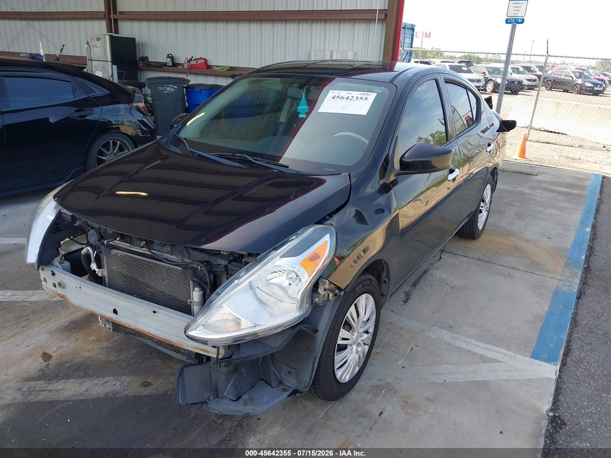 2015 NISSAN VERSA 1.6 SV — снимка 2