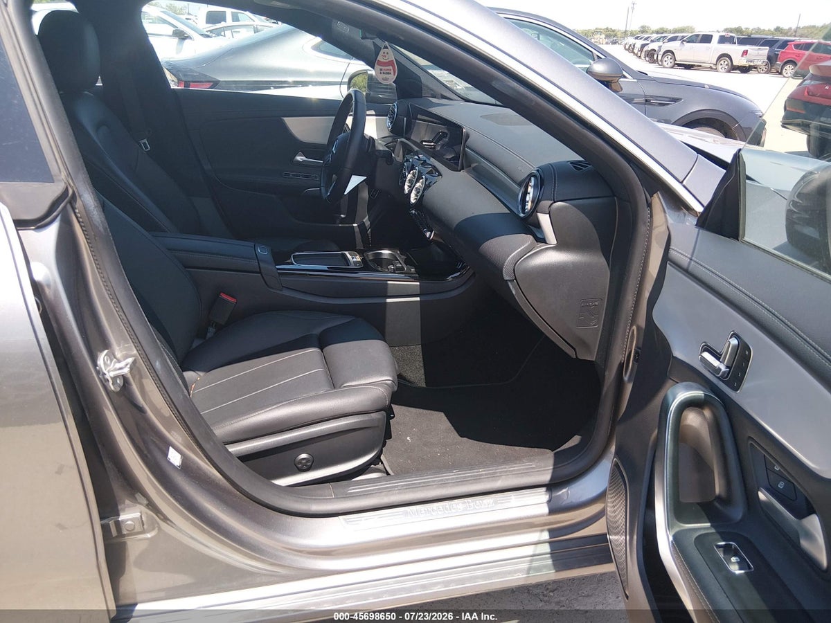 2025 MERCEDES-BENZ CLA 250 COUPE 4MATIC — снимка 5