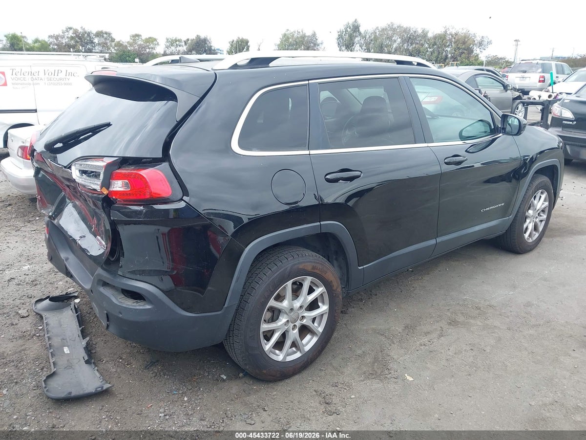 2017 JEEP CHEROKEE LATITUDE 4X4 — снимка 4