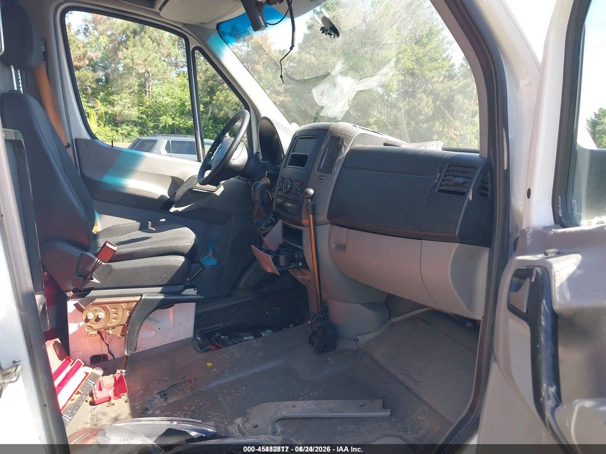 2011 MERCEDES-BENZ SPRINTER 2500 HIGH ROOF — снимка 5