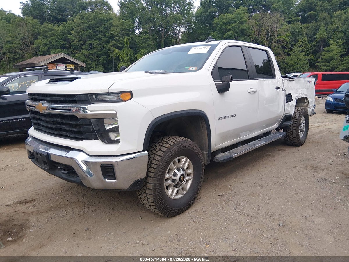 2024 CHEVROLET SILVERADO 2500HD 4WD STANDARD BED LT — снимка 2