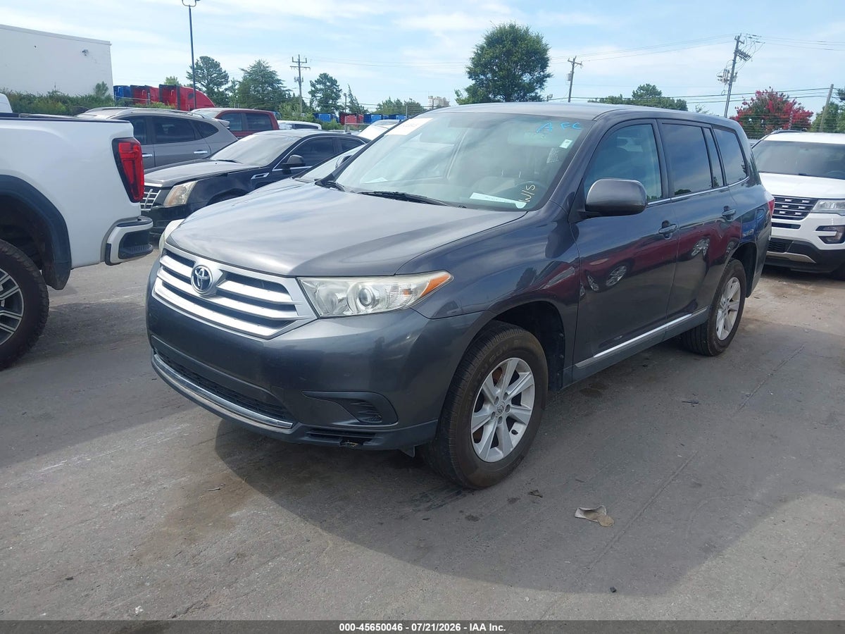 2013 TOYOTA HIGHLANDER — снимка 2
