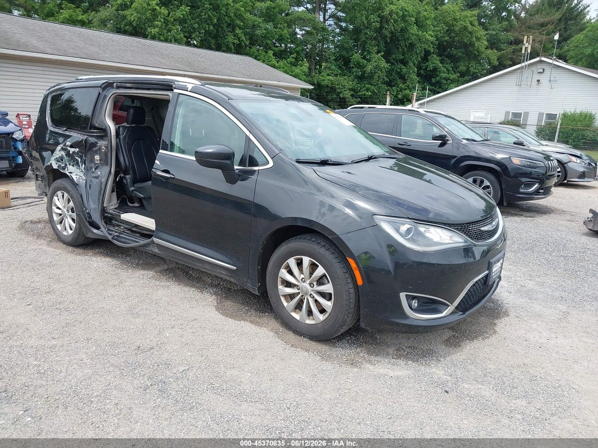 2019 CHRYSLER PACIFICA TOURING L
