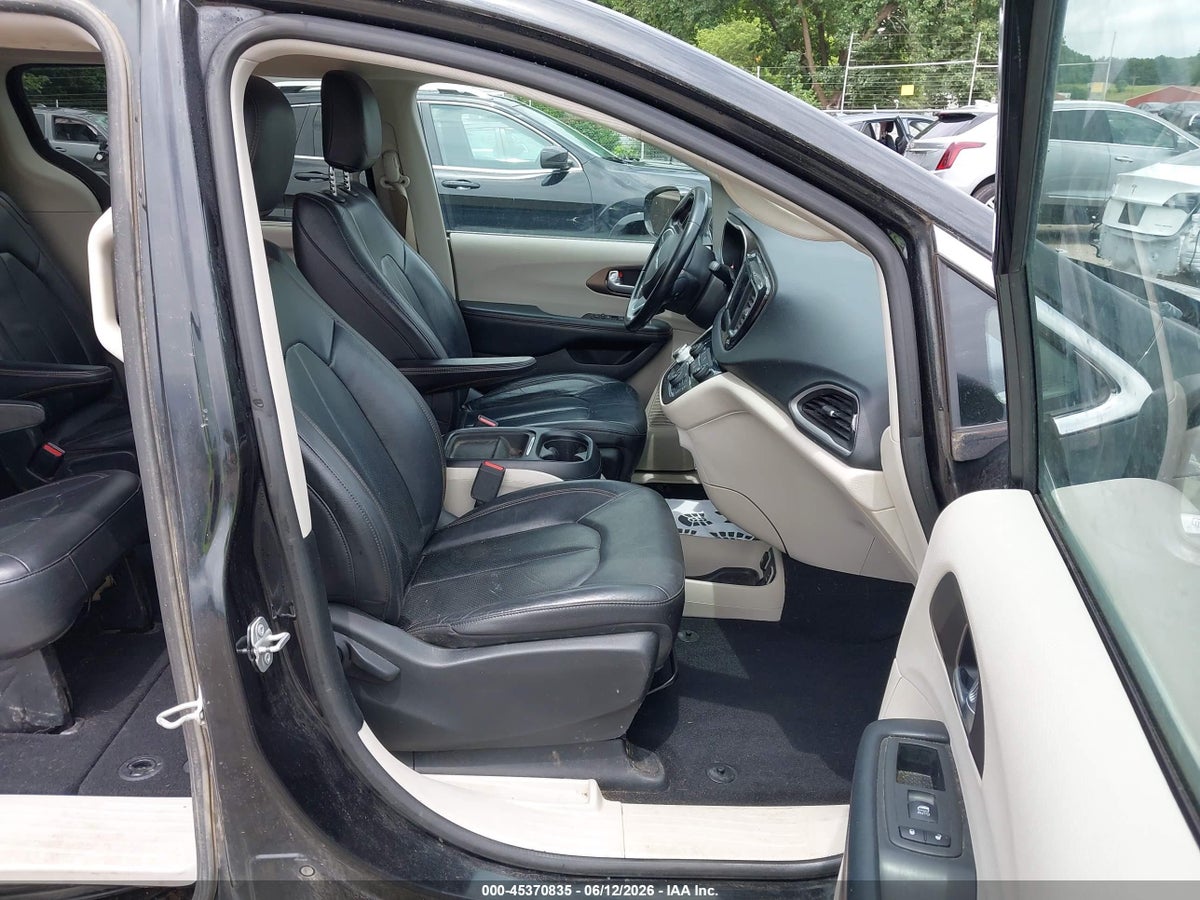 2019 CHRYSLER PACIFICA TOURING L — снимка 5