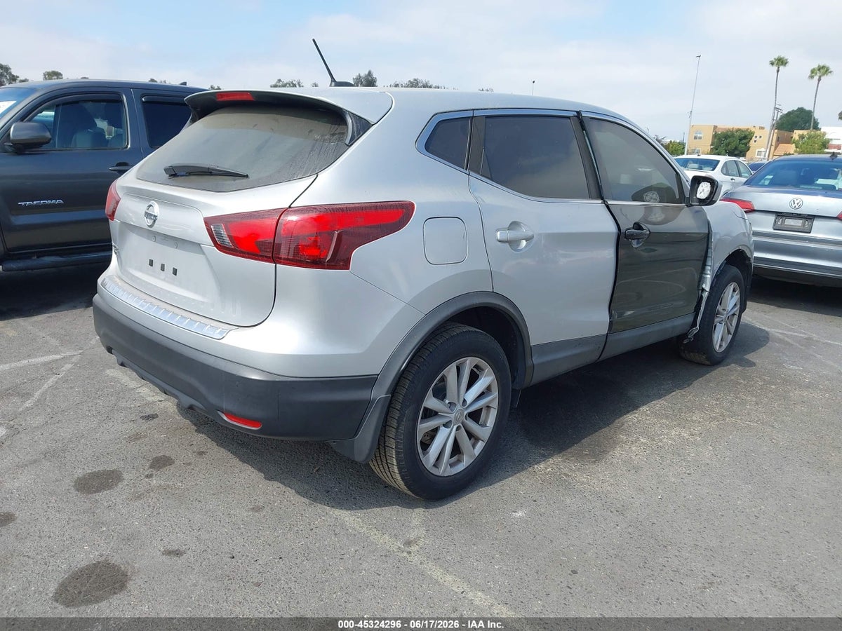 2017 NISSAN ROGUE SPORT S — снимка 4