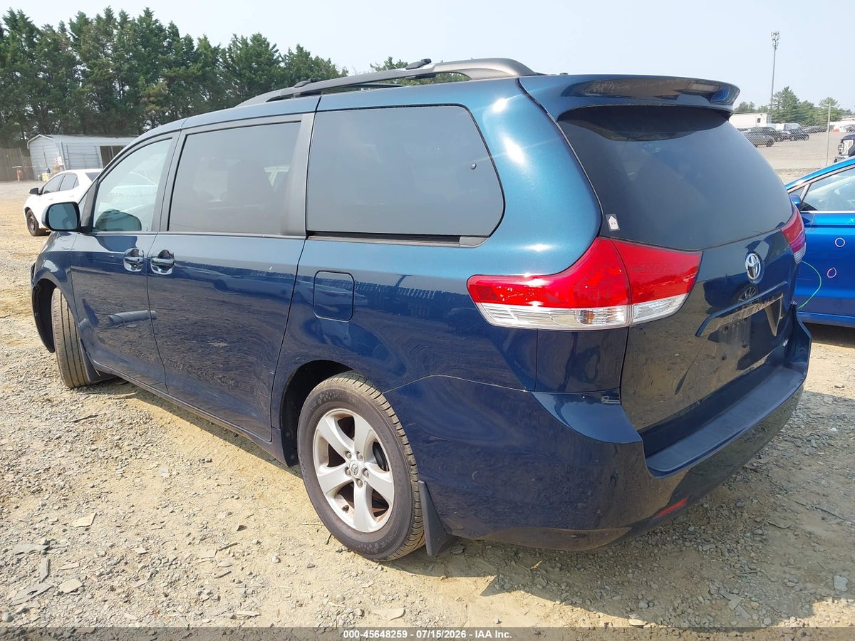 2012 TOYOTA SIENNA LE V6 8 PASSENGER — снимка 3