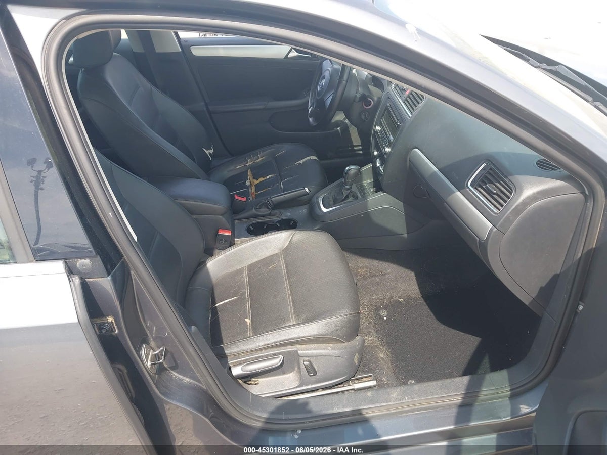 2013 VOLKSWAGEN JETTA 2.5L SE — снимка 5