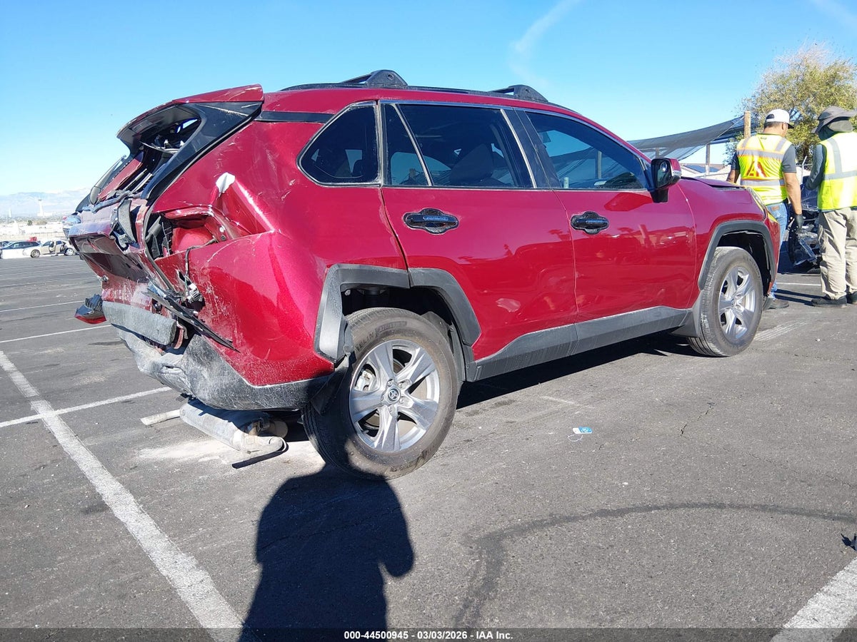 2024 TOYOTA RAV4 XLE — снимка 4