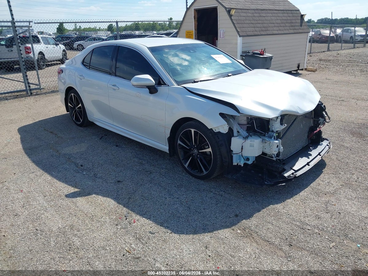 2018 TOYOTA CAMRY XSE