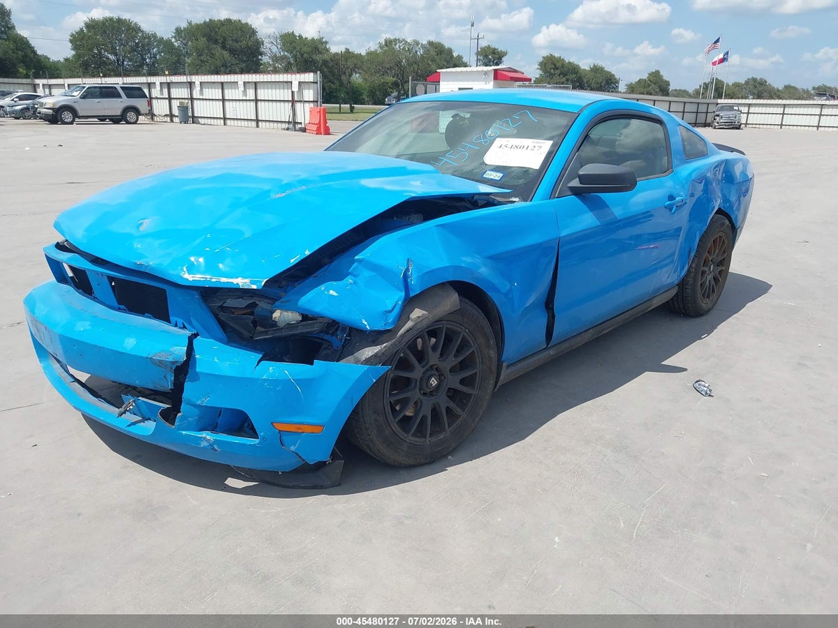 2012 FORD MUSTANG V6/V6 PREMIUM — снимка 2