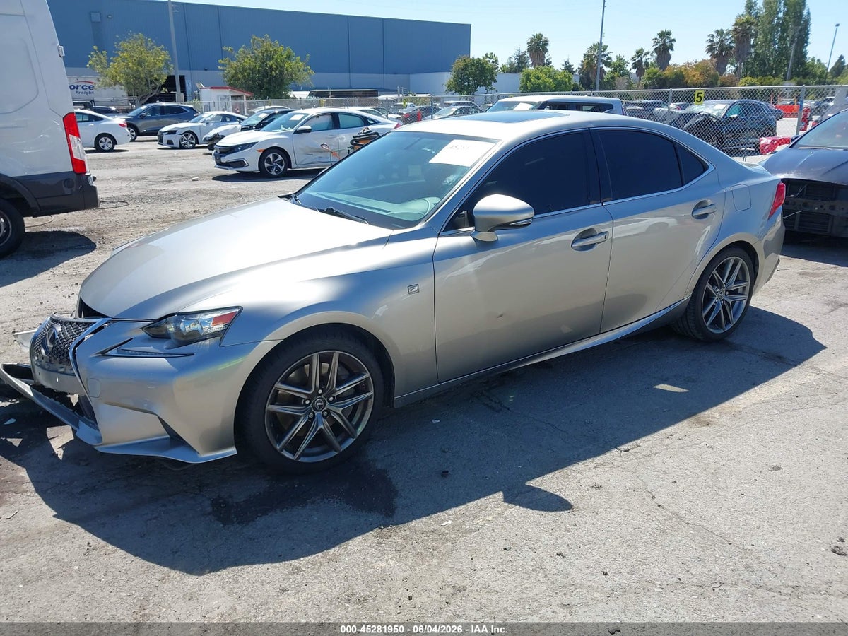 2016 LEXUS IS 200T — снимка 2